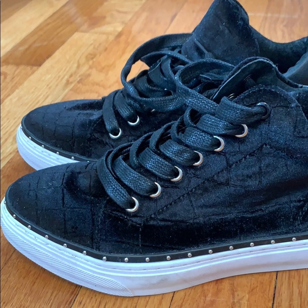 High top sneakers